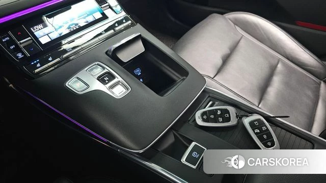 Hyundai The New Grandeur IG Hybrid id 4457639 из Кореи 19