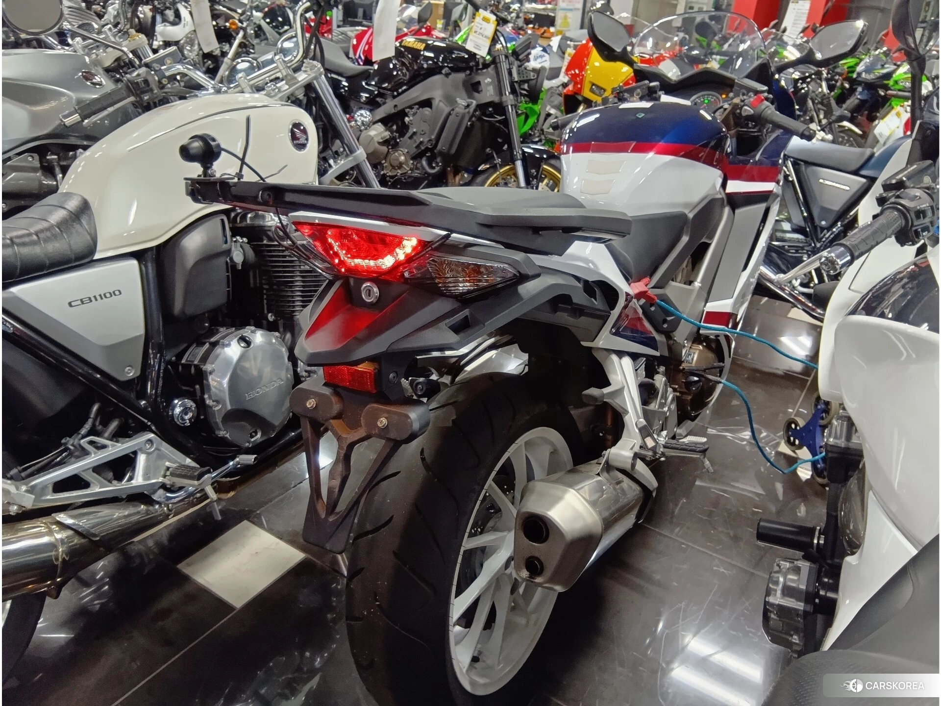 Проданный Honda VFR800F id 4380057 из Японии, фото 10