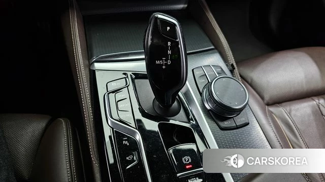 BMW 5 Series (G30) id 3818022 из Кореи 19