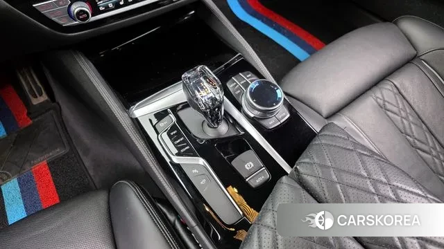 BMW 5 Series (G30) id 3616695 из Кореи 19