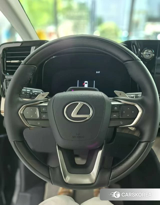 Lexus LM id 4239358 из Китая 11