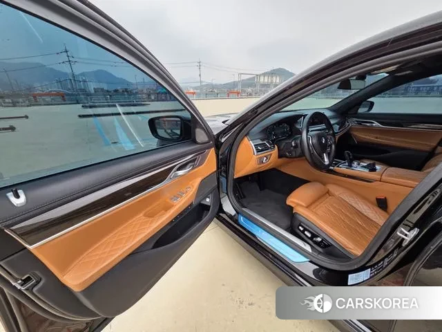 BMW 7 Series (G11) id 3676330 из Кореи 19