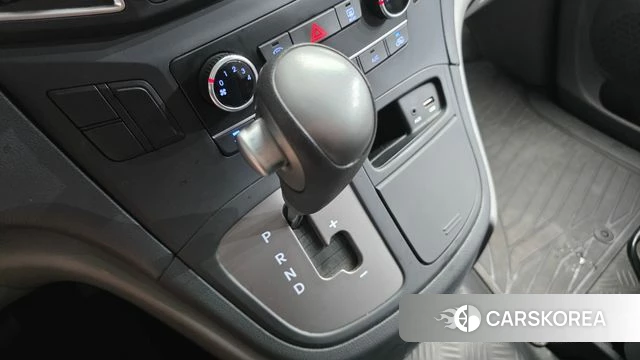 Hyundai The New Grand Starex id 4637301 из Кореи 19
