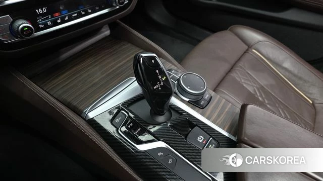 BMW 5 Series (G30) id 4232648 из Кореи 19