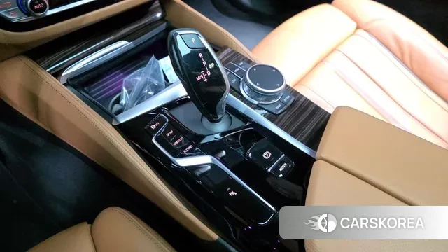 BMW 5 Series (G30) id 3597368 из Кореи 19