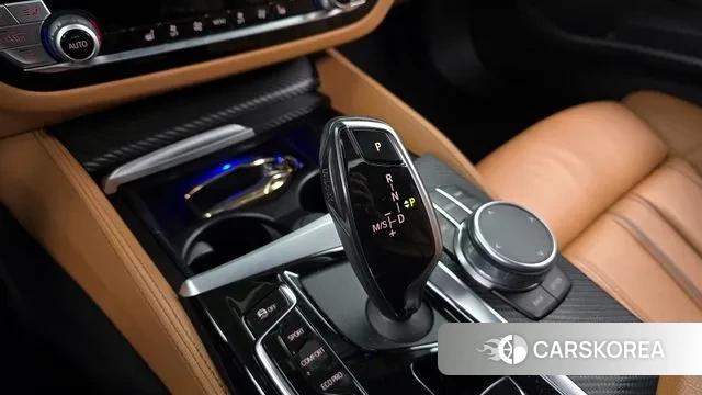 BMW 5 Series (G30) id 3264340 из Кореи 19