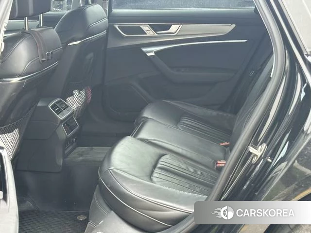 Audi A6L id 4259521 из Китая 9
