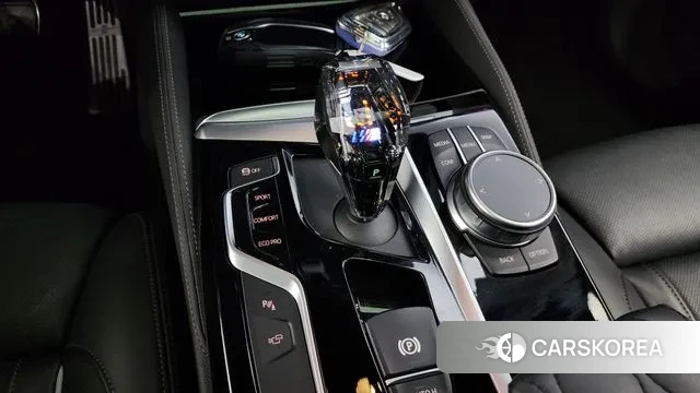 BMW 5 Series (G30) id 3038790 из Кореи 19