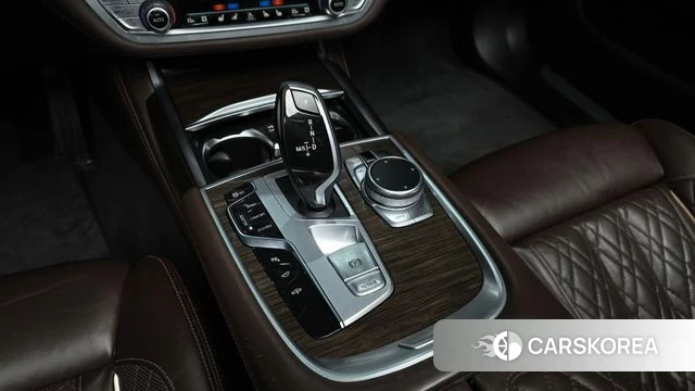 BMW 7 Series (G11) id 3893597 из Кореи 19