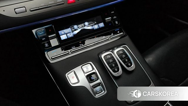 Hyundai The New Grandeur IG Hybrid id 4350779 из Кореи 30