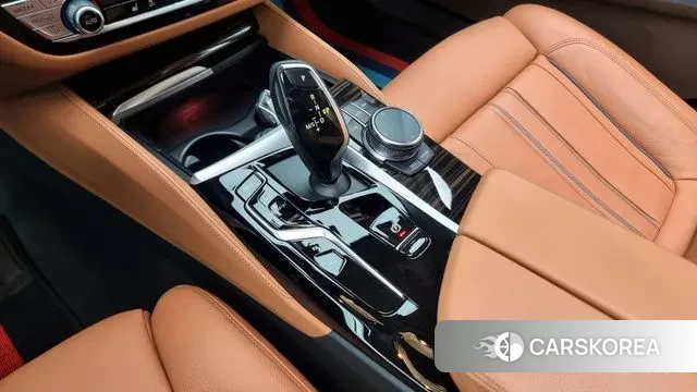 BMW 5 Series (G30) id 3659551 из Кореи 19