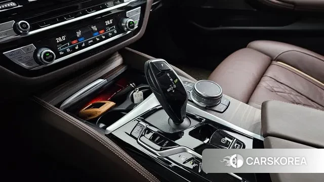 BMW 5 Series (G30) id 3758440 из Кореи 19