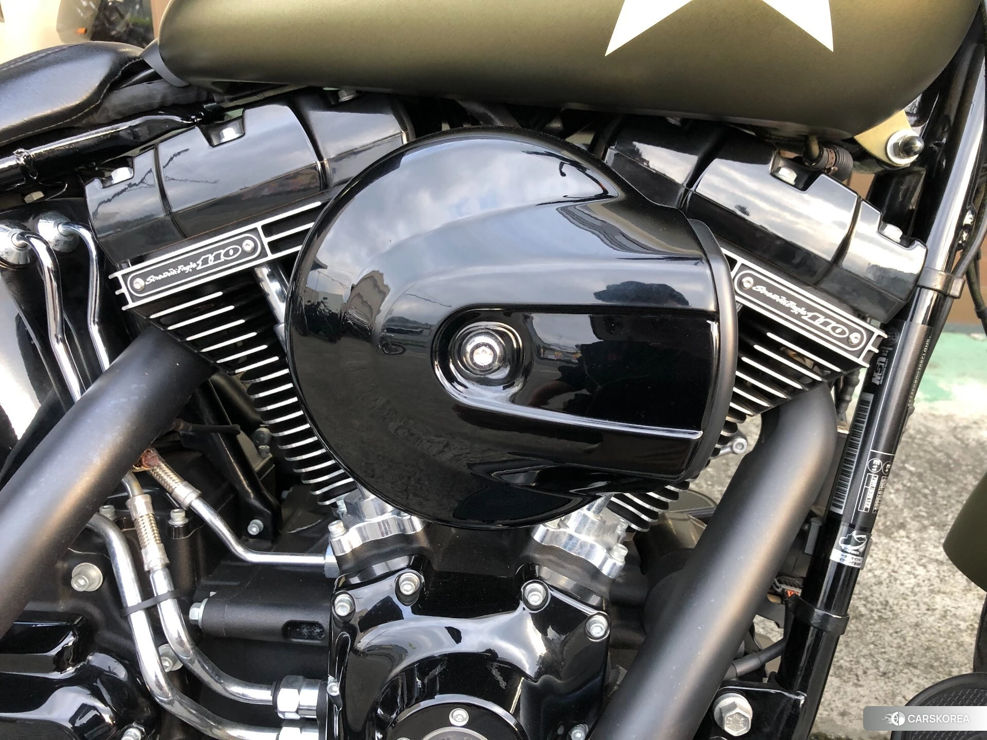 Harley-Davidson Softail Slim S FLSS1800 id 4236892 из Японии 10