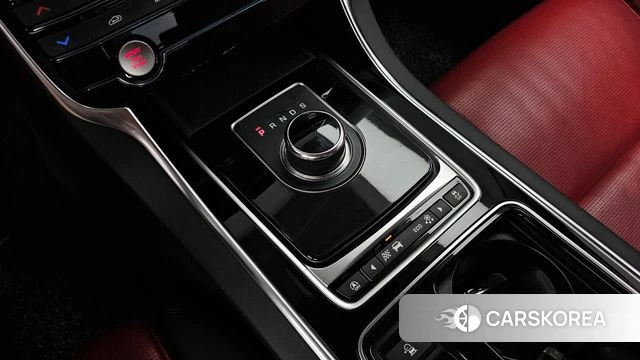 Jaguar XE id 4760295 из Кореи 18