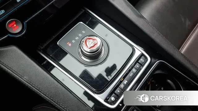 Jaguar F-PACE id 3085147 из Кореи 19