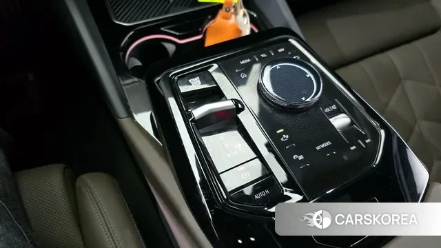 BMW 5 Series (G60) id 3446939 из Кореи 19