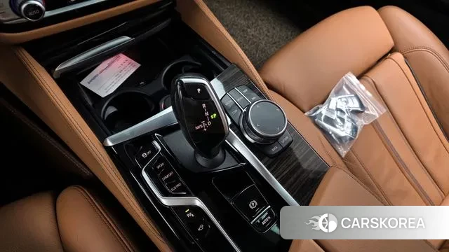 BMW 5 Series (G30) id 3788197 из Кореи 19