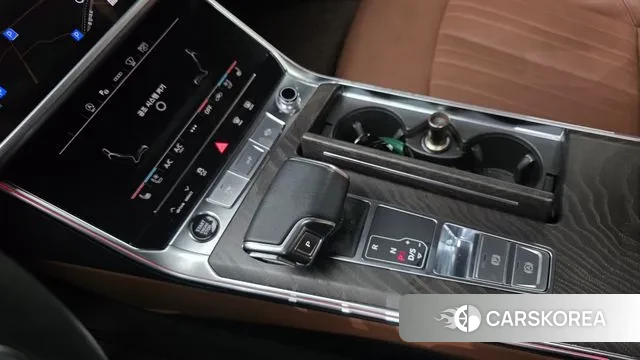 Audi A6 (C8) id 3751937 из Кореи 19