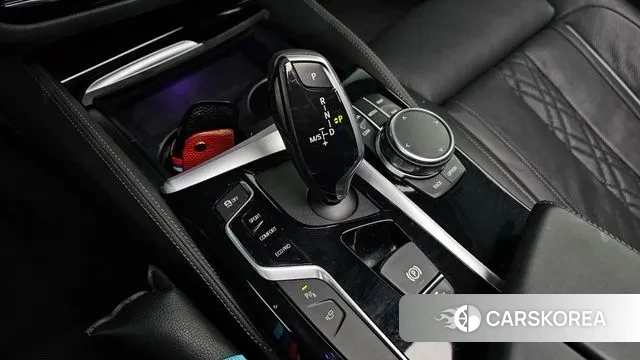 BMW 5 Series (G30) id 3479888 из Кореи 19