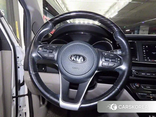 Kia The New Carnival id 2941426 из Кореи 19