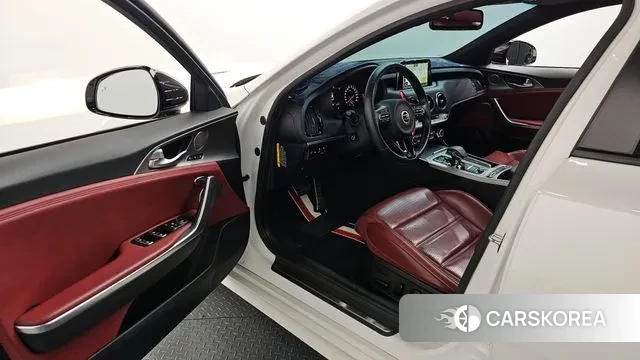 Kia Stinger id 3479606 из Кореи 19