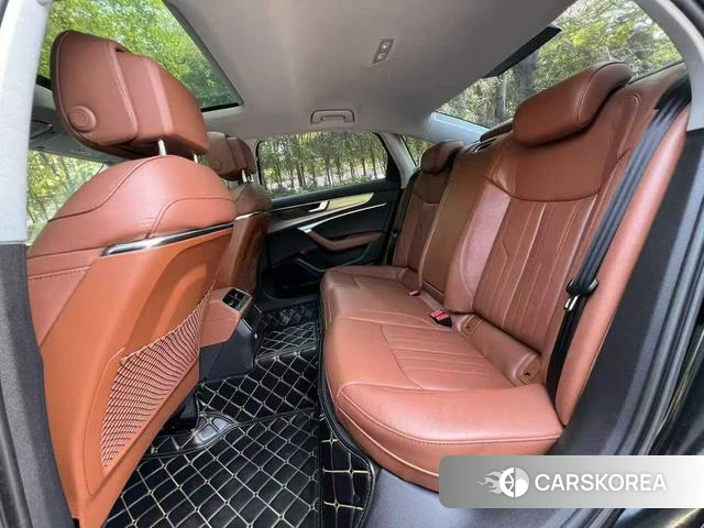 Audi A6L id 4263974 из Китая 9