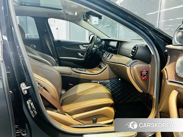 Mercedes-Benz E-class id 4314761 из Китая 17