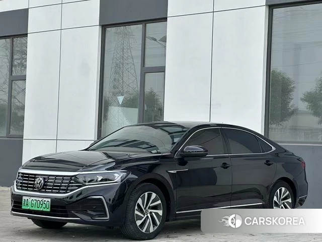 Volkswagen Passat PHEV id 4342178 из Китая 9