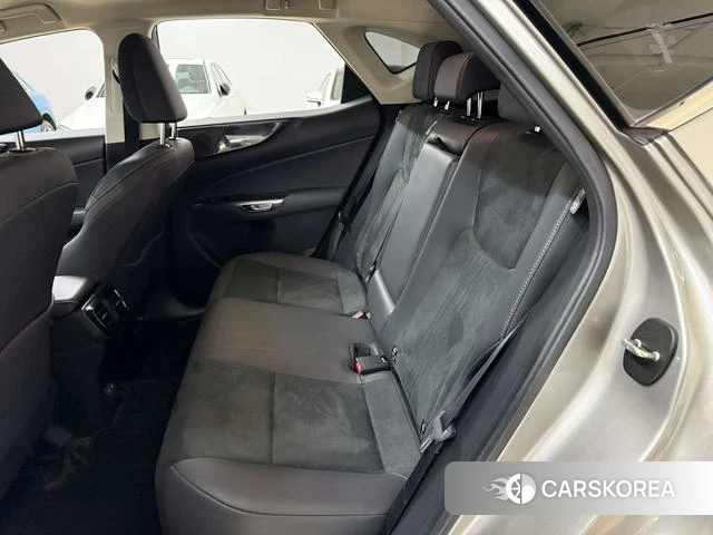 Lexus NX id 4262231 из Китая 12