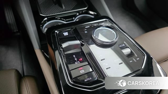 BMW 5 Series (G60) id 4630268 из Кореи 19