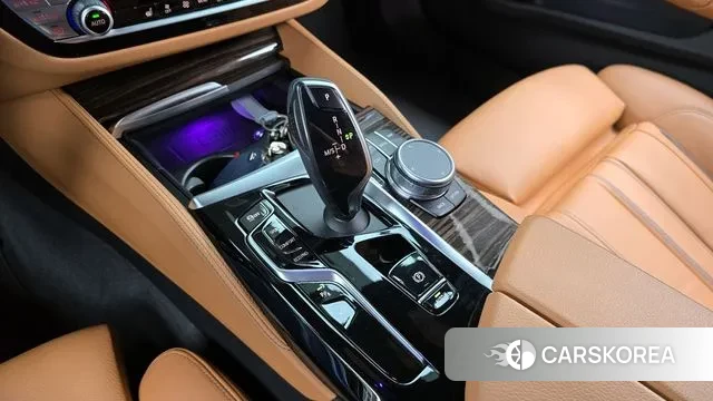 BMW 5 Series (G30) id 2895390 из Кореи 19