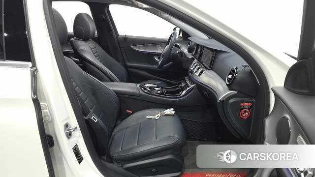 Mercedes-Benz E-Class W213 id 4384638 из Кореи 30