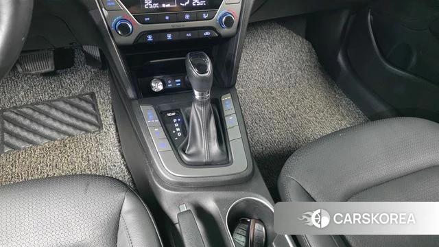 Hyundai Avante AD id 3880189 из Кореи 19