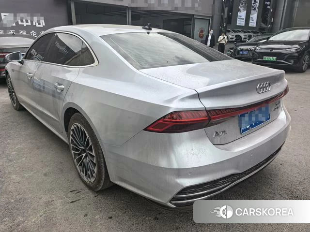 Audi A7L id 4290355 из Китая 9