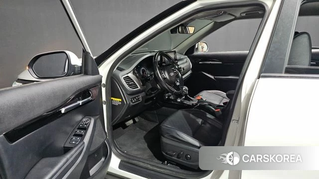 Kia Seltos id 4698461 из Кореи 29