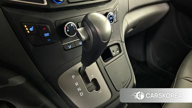 Hyundai The New Grand Starex id 3814125 из Кореи 19