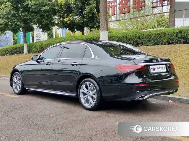Mercedes-Benz E-class id 4264907 из Китая 10