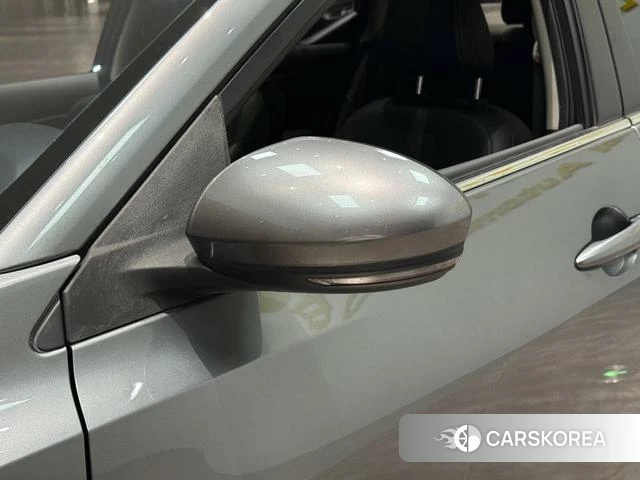 Nissan Xuan Yi id 4393423 из Китая 31