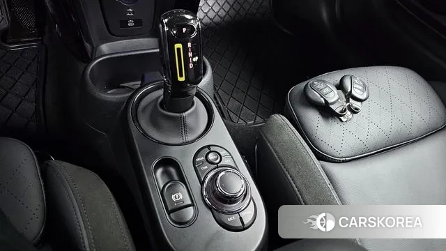 Mini Cooper Electric id 3679897 из Кореи 19