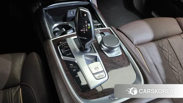 BMW 7 Series (G11) id 3464792 из Кореи 19