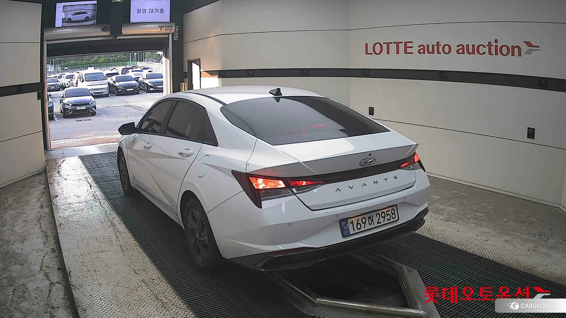 Hyundai Avante Hybrid id 4909261 из Кореи 37