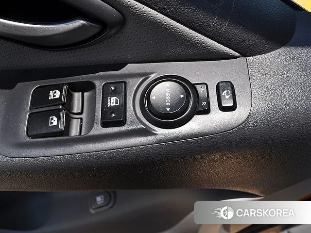 Hyundai The New Grand Starex id 3339316 из Кореи 19