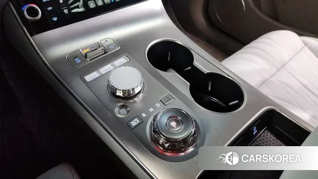 Genesis GV70 id 3371901 из Кореи 19