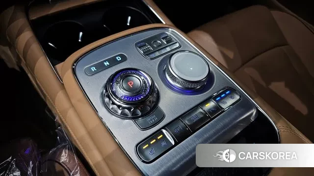 Genesis G90 (RS4) id 3533936 из Кореи 19