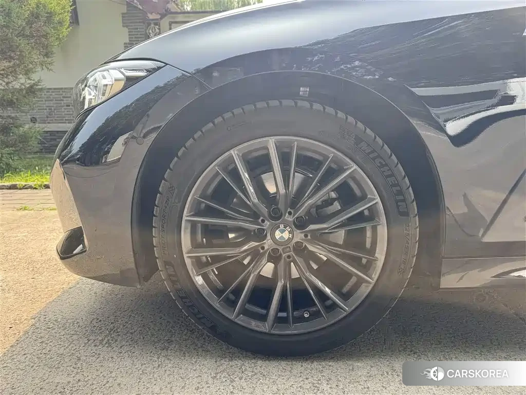 BMW 3 series id 4546142 из Китая 14