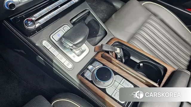 Genesis G90 id 2995262 из Кореи 19