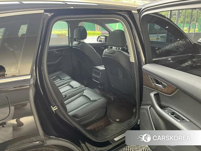 Audi Q7 id 4299914 из Китая 23