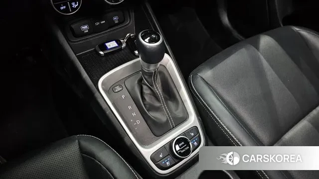 Hyundai Venue id 3377903 из Кореи 19