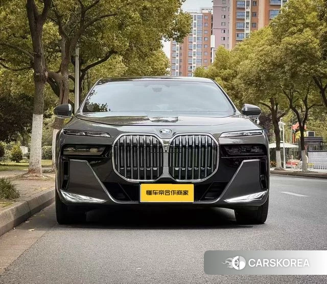 BMW 7 series id 4236785 из Китая 9