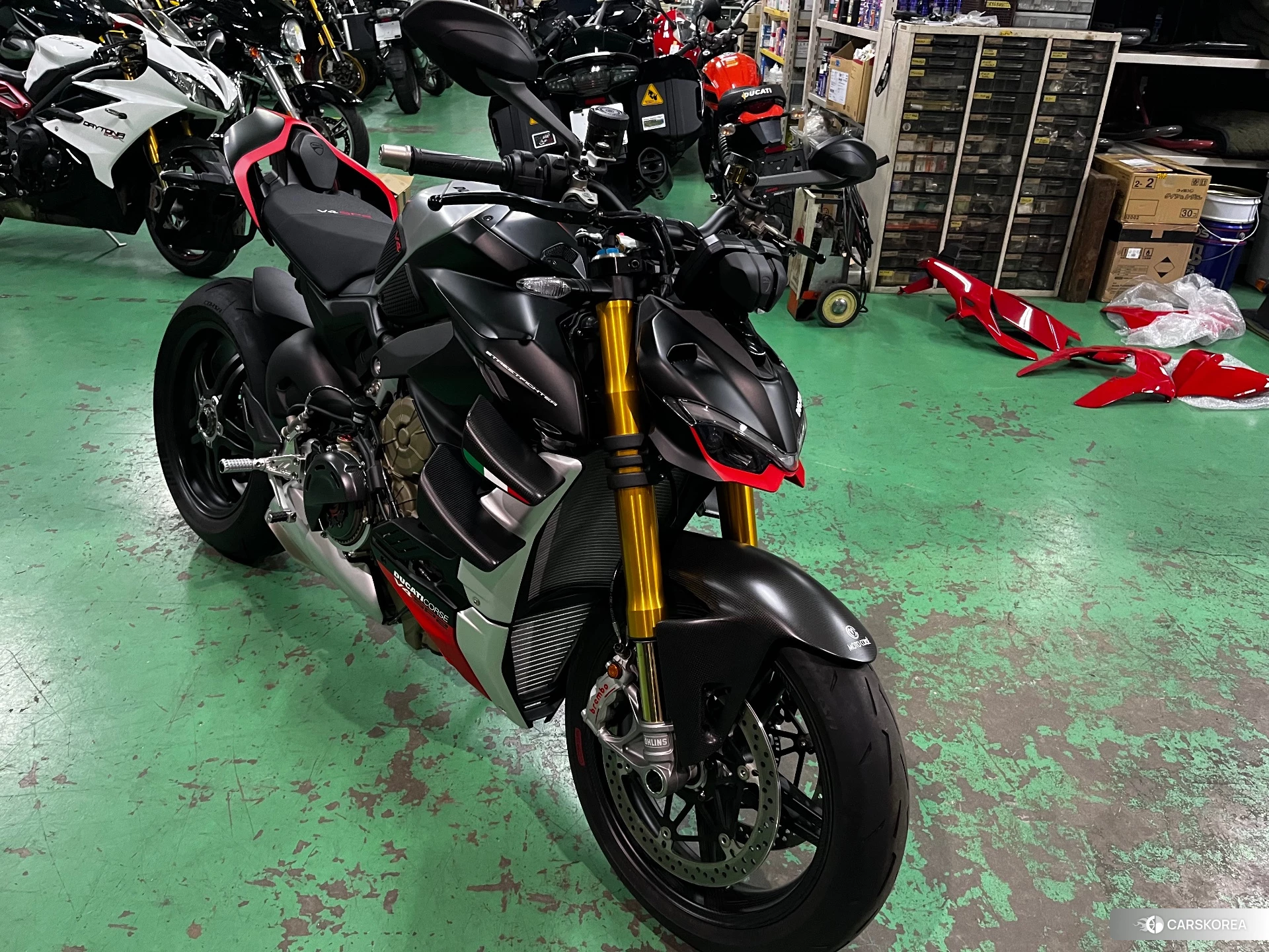 Проданный Ducati STREETFIGHTER V4 SP2 id 4380296 из Японии, фото 18